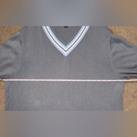 Cotton V Neck - Picture 4 of 4